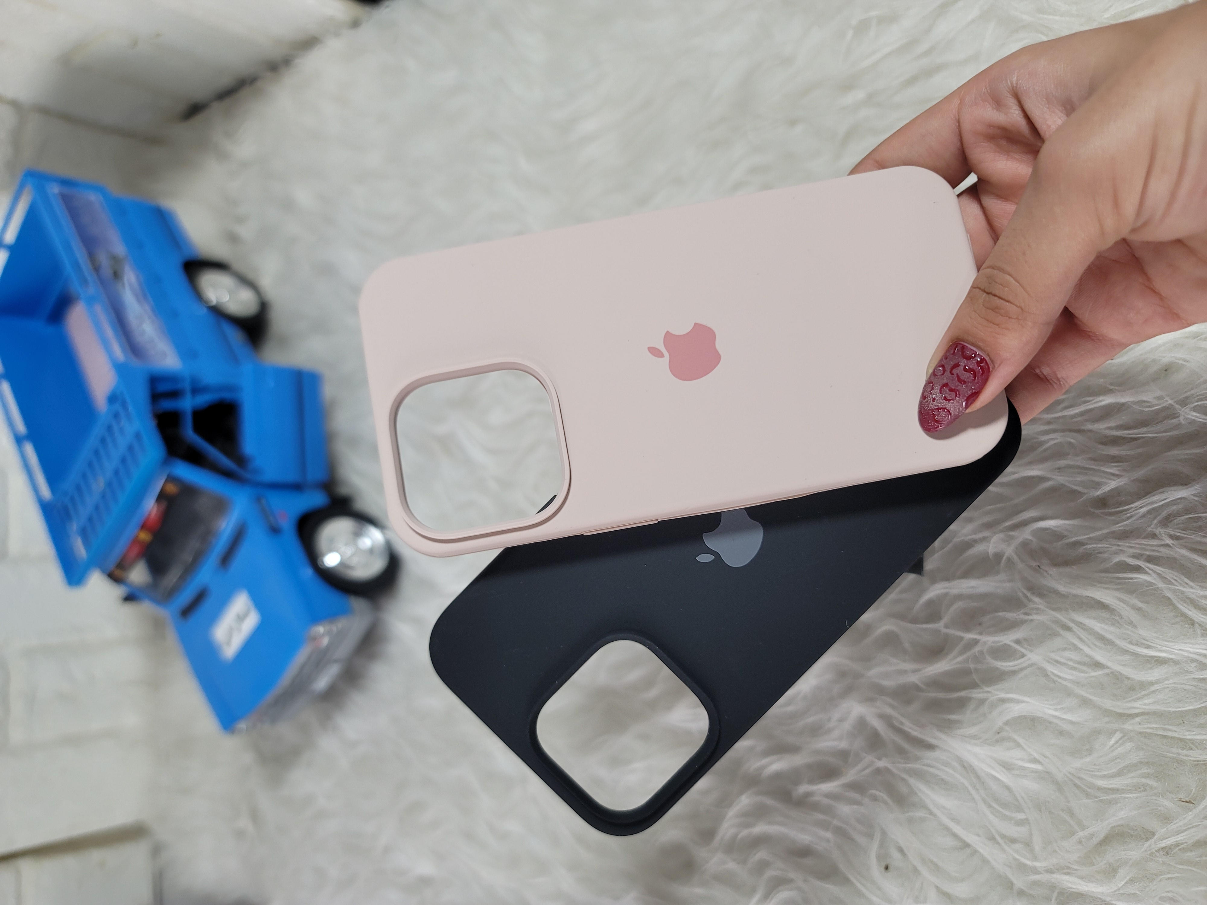قاب گوشی آیفون 13pro سیلیکونی صورتی پودری/مشکی